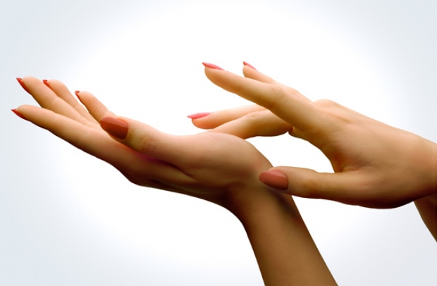 Причины и решение старения кожи рук